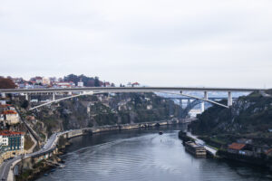 Ponte Infante Dom Henrique a Ponte de Dona Maria Pia